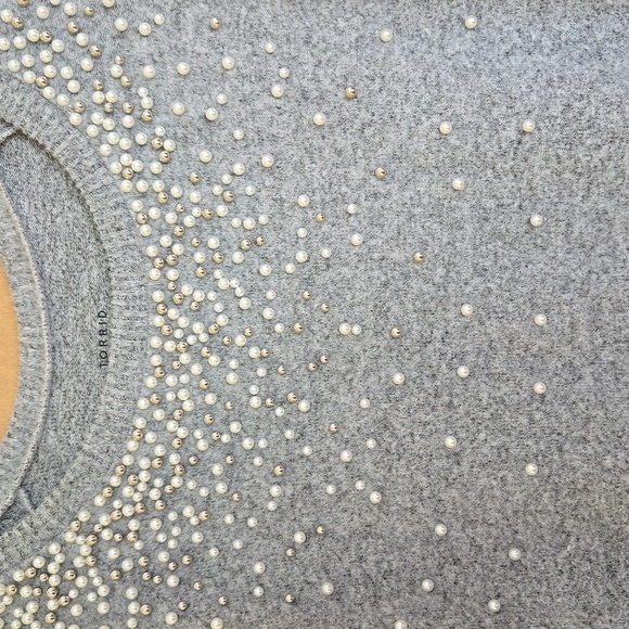 Torrid Size 1 Super Soft Pearl Sweater - Picture 2 of 3